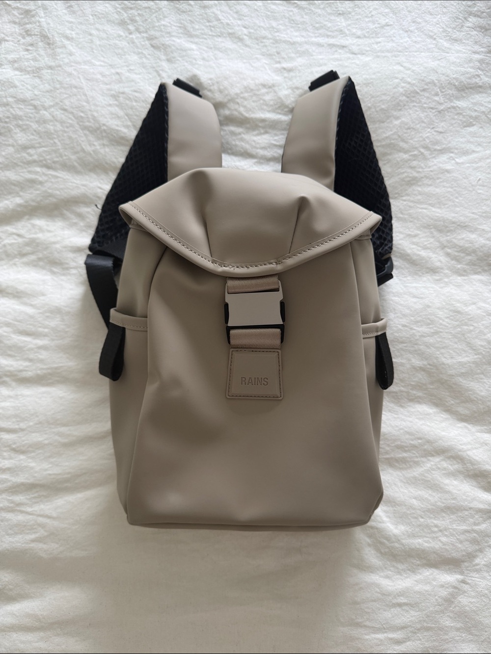 Rains Valera Bucket Backpack Mini Taupe